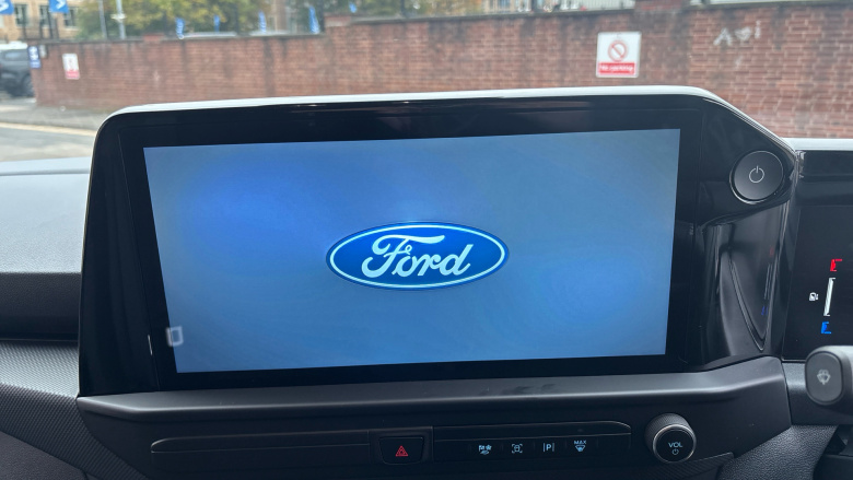 Ford Transit Custom E-320 L1 Rwd 100kW 65kWh H1 Van Limited Auto